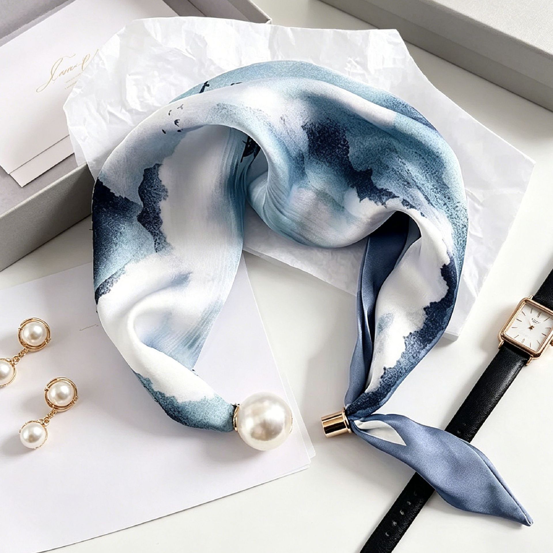 Yeni Paisley Baskılar İnci Kuy - Ascot Neck Scarf incelemesi ve fiyatı